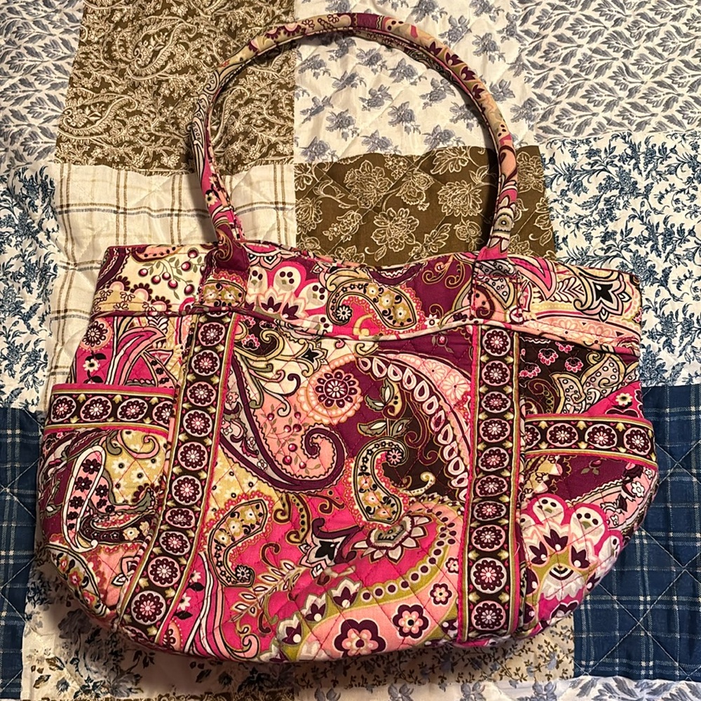 Vera Bradley hard bottom tote shoulder bag. like new!